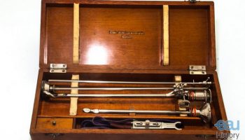 Irrigating uretero-cystoscope