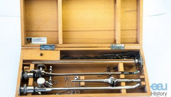 Irrigating cystoscope