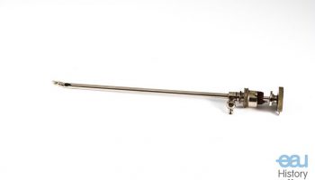 Examining and irrigating cystoscope based on JAHR