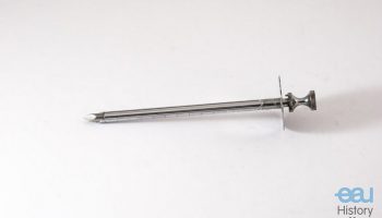 Cysto-puncturing trocar