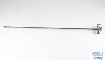 Irrigating shaft for uretero-endoscope