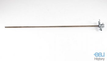 Irrigating shaft for uretero-endoscope