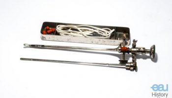 Uretero-irrigating cystoscope