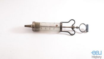 Vesical syringe