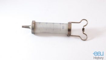 Vesical syringe