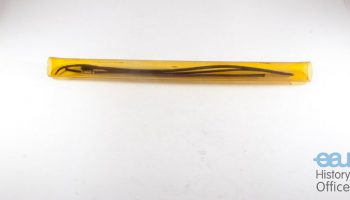 Weaved bougies in a catheter receptacle